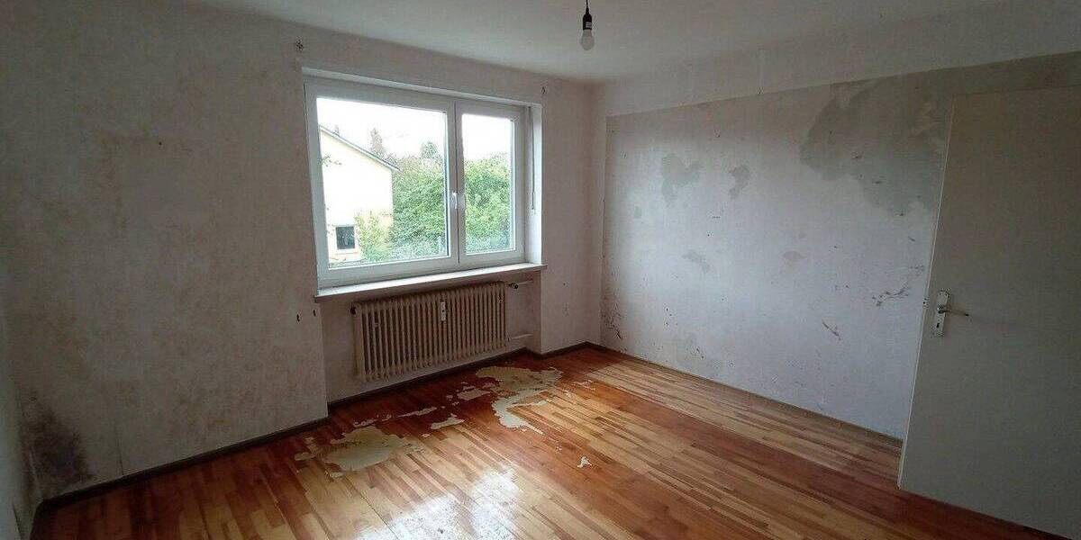 Mehrfamilienhaus, Wohnhaus Neusäß - 8 Zimmer, 200 m&sup2;, 720.000&euro; | Angebot:26865308