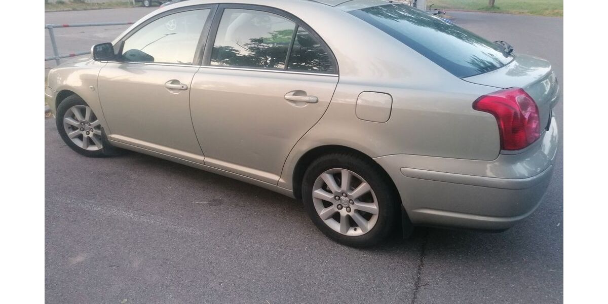 Toyota Avensis 320.000 km 2.690 &euro; Augsburg 86167