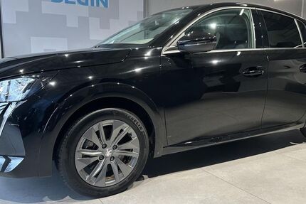 Peugeot 208 22.057 km 18.100 &euro; Augsburg 86179