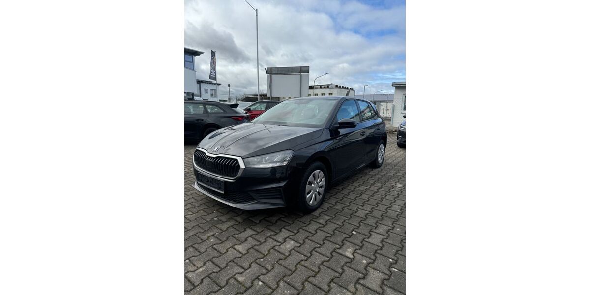 Skoda Fabia 87.000 km 10.949 &euro; Königsbrunn 86343