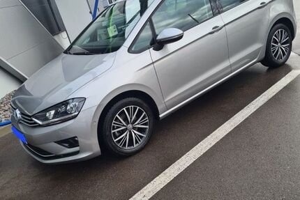VW Golf Sportsvan 28.700 km 16.500 &euro; Augsburg 86165