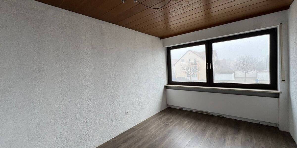 Werkstatt mit Ausstellungsfläche, Büro, Lager und Betriebsleiterwohnung in Bestlage von Kissing zimmer