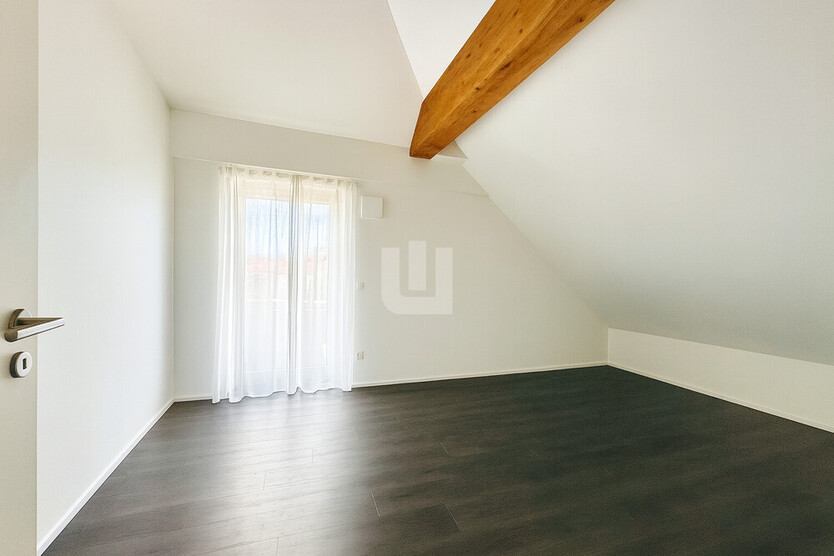 WINDISCH IMMOBILIEN - Hochwertige DG - Wohnung zentral in Germerswang - frei ab 01.01.2026 2 zimmer