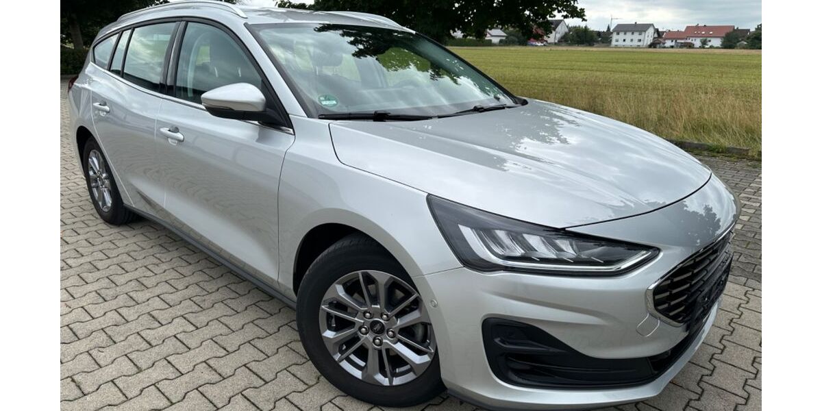 Ford Focus 45.000 km 17.990 € Dinkelscherben 86424