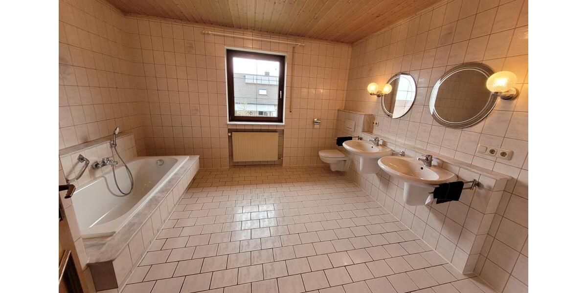 Einfamilienhaus Wertingen - 4 Zimmer, 150 m&sup2;, 510.000&euro; | Angebot:24812950