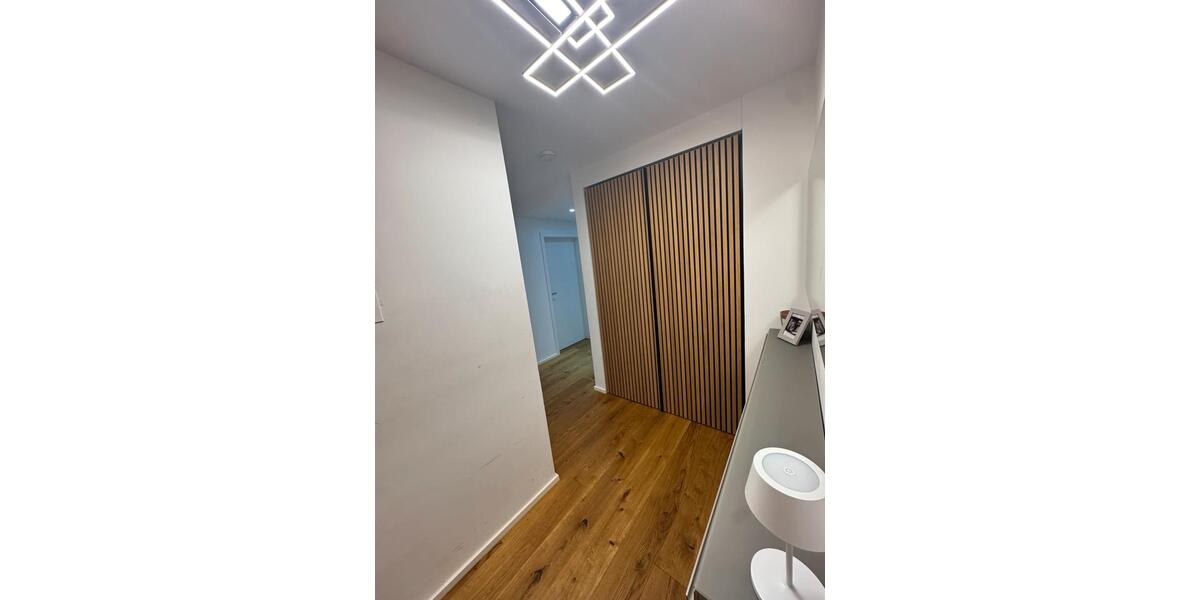 Etagenwohnung Neusäß - 3 Zimmer, 85 m&sup2;, 455.000&euro; | Angebot:27077088