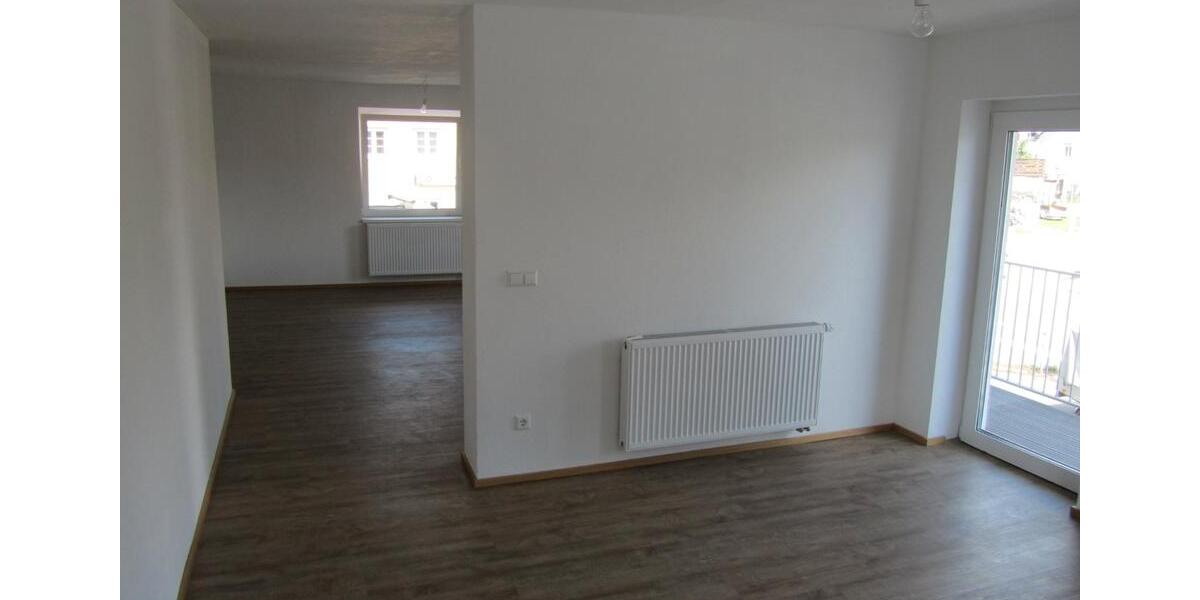 Etagenwohnung Hiltenfingen - 3 Zimmer, 80 m&sup2;, 980&euro; | Angebot:26591682