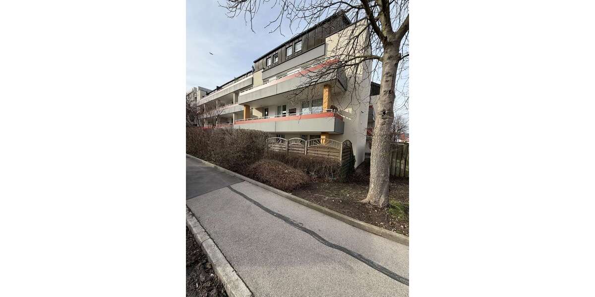 Etagenwohnung Gersthofen - 3 Zimmer, 100 m&sup2;, 299.900&euro; | Angebot:26403609