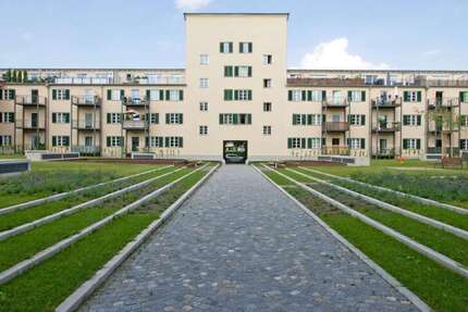 Wohnung zum Kaufen in Augsburg 349.000 € 82.9 m² 3 zimmer