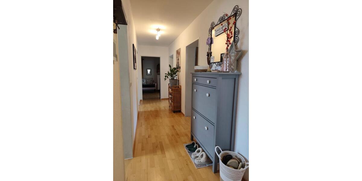 Etagenwohnung Scheuring - 4 Zimmer, 101 m&sup2;, 1.500&euro; | Angebot:26525640