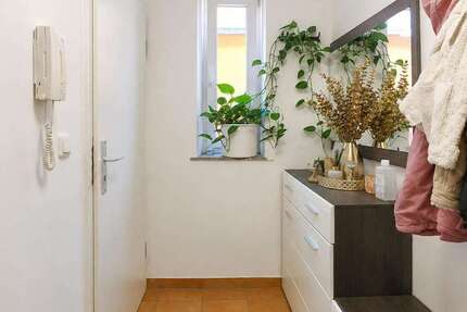 Haus Augsburg Oberhausen - 9 Zimmer, 155 m&sup2;, 609.000&euro; | Angebot:27211315