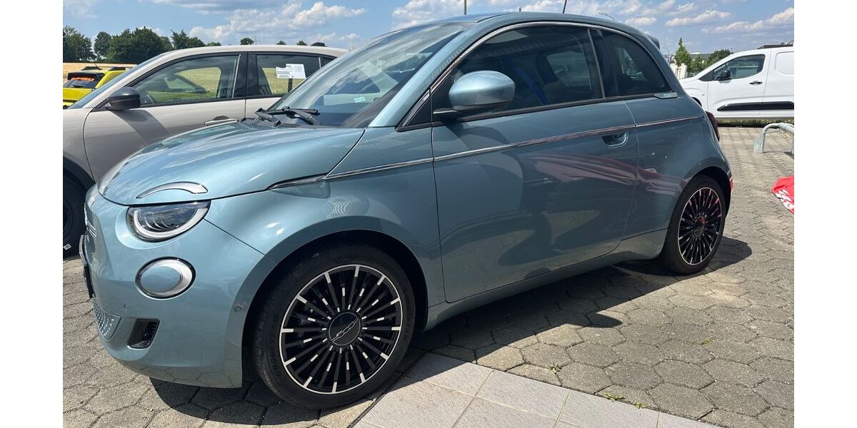 Fiat 500e 55.800 km 16.990 € Augsburg 86179