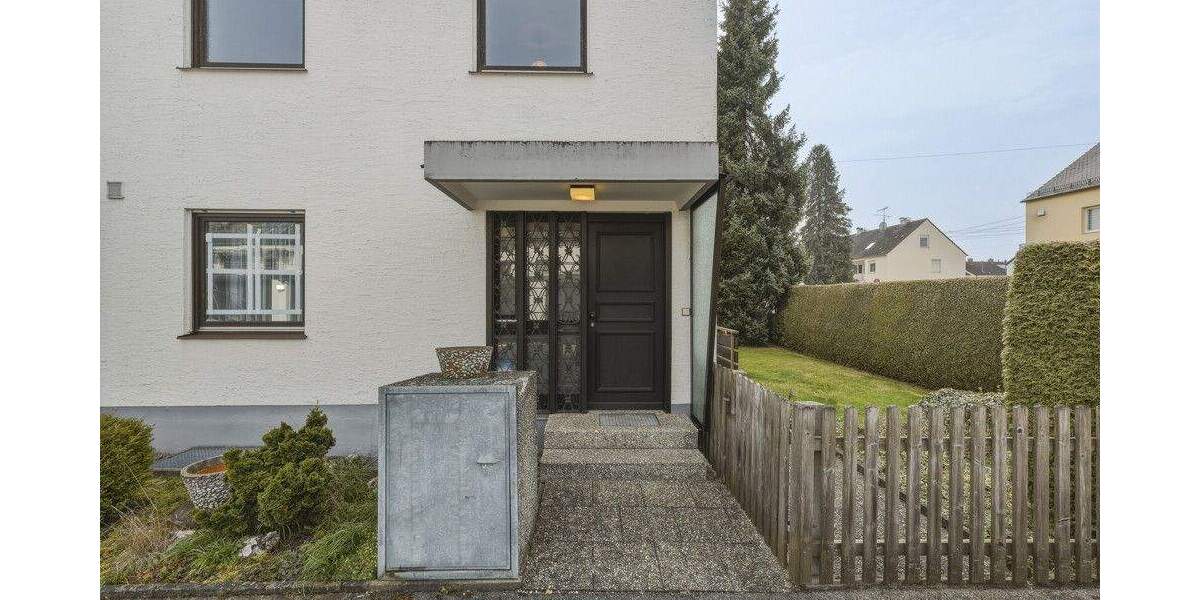 Reihenendhaus Augsburg Hochzoll - 5 Zimmer, 135 m&sup2;, 649.000&euro; | Angebot:25895945