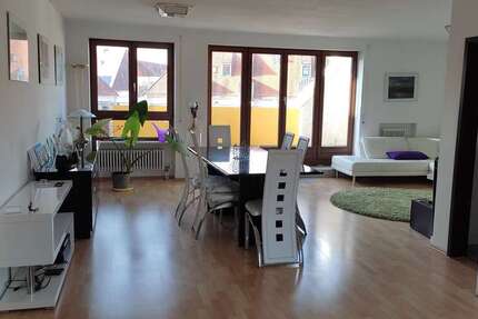 Wohnung zum Mieten in Augsburg 940 € 94 m²