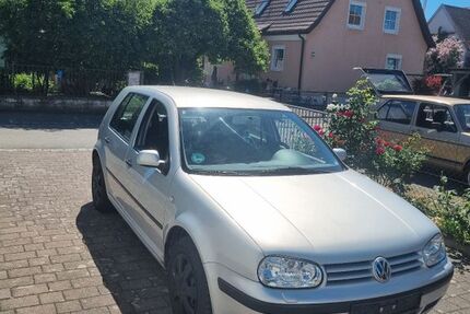 VW Golf 273.440 km 999 &euro; Großaitingen 86845