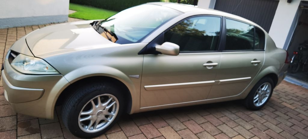 Renault Megane 166.870 km 2.690 € Schwabmünchen 86830