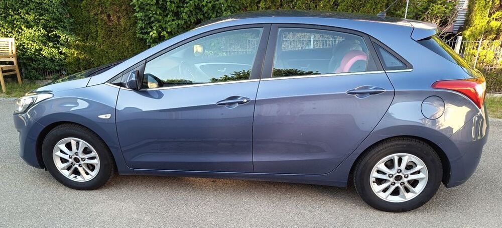 i30