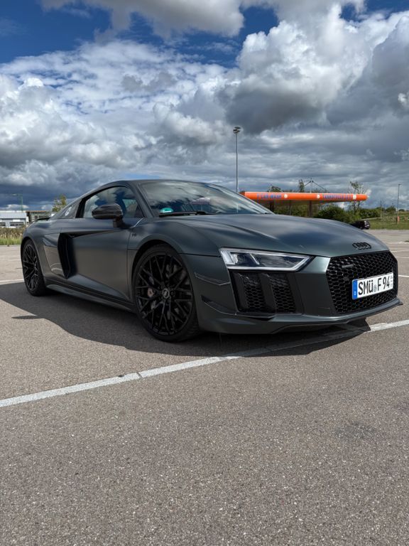 R8