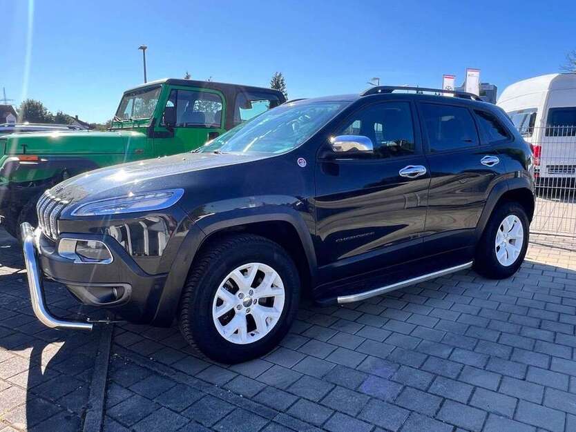 Jeep Cherokee 137.000 km 14.600 € Königsbrunn 86343