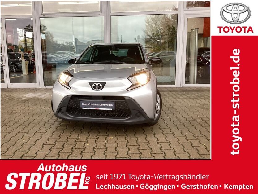 Toyota Aygo (X) 43.000 km 12.680 € Gersthofen 86368