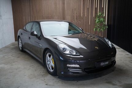 Porsche Panamera 49.490 km 31.950 &euro; Königsbrunn 86343