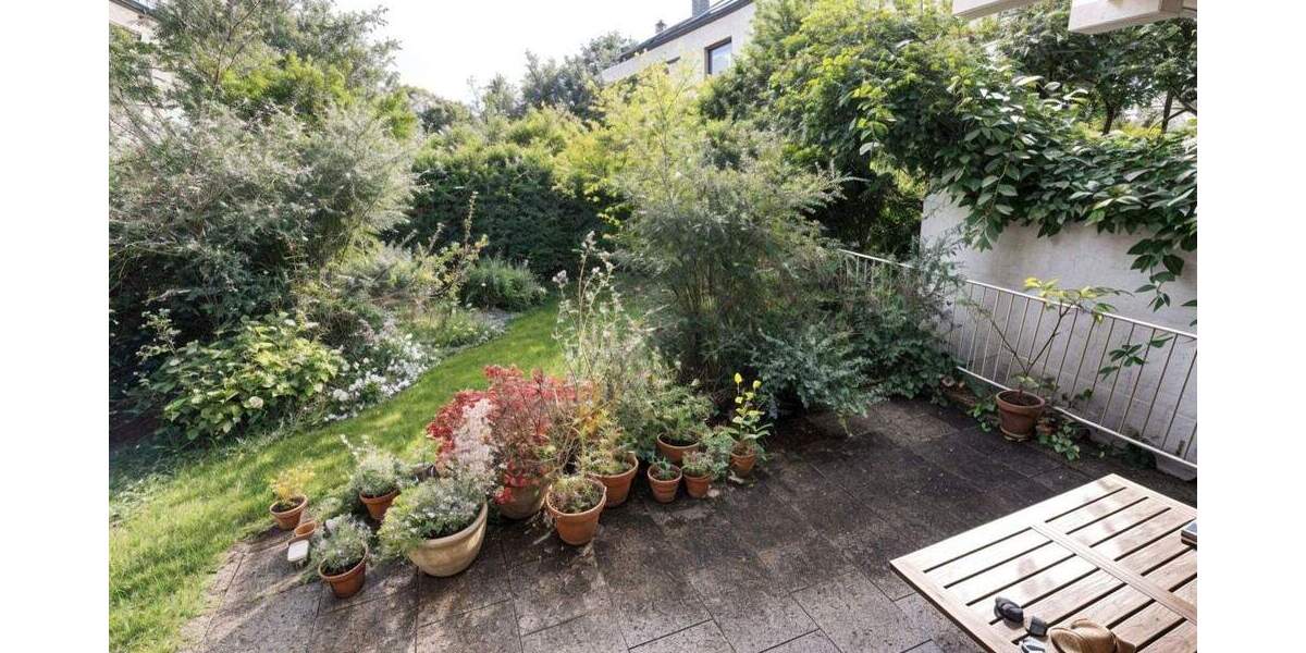 Reihenendhaus Augsburg Göggingen - 6 Zimmer, 156 m&sup2;, 699.000&euro; | Angebot:24735776