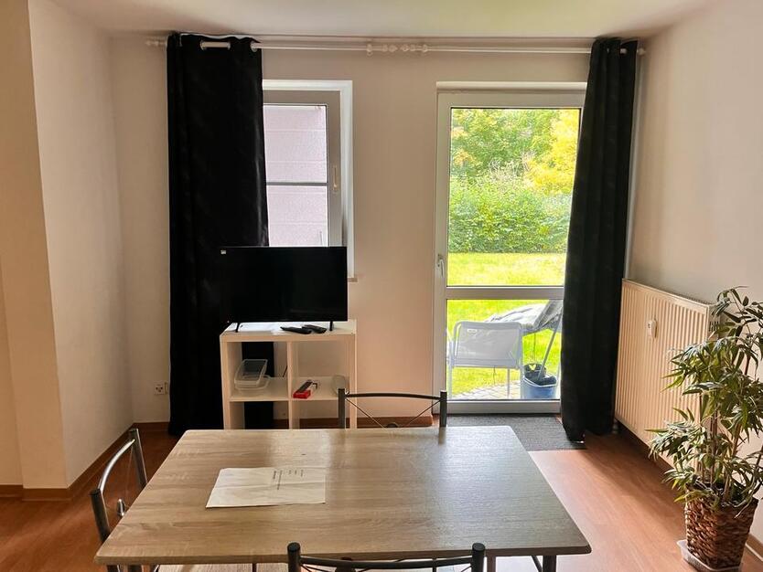 2 Zimmer-Whg. mit Gartennutzung am Galgenberg Regensburg zimmer