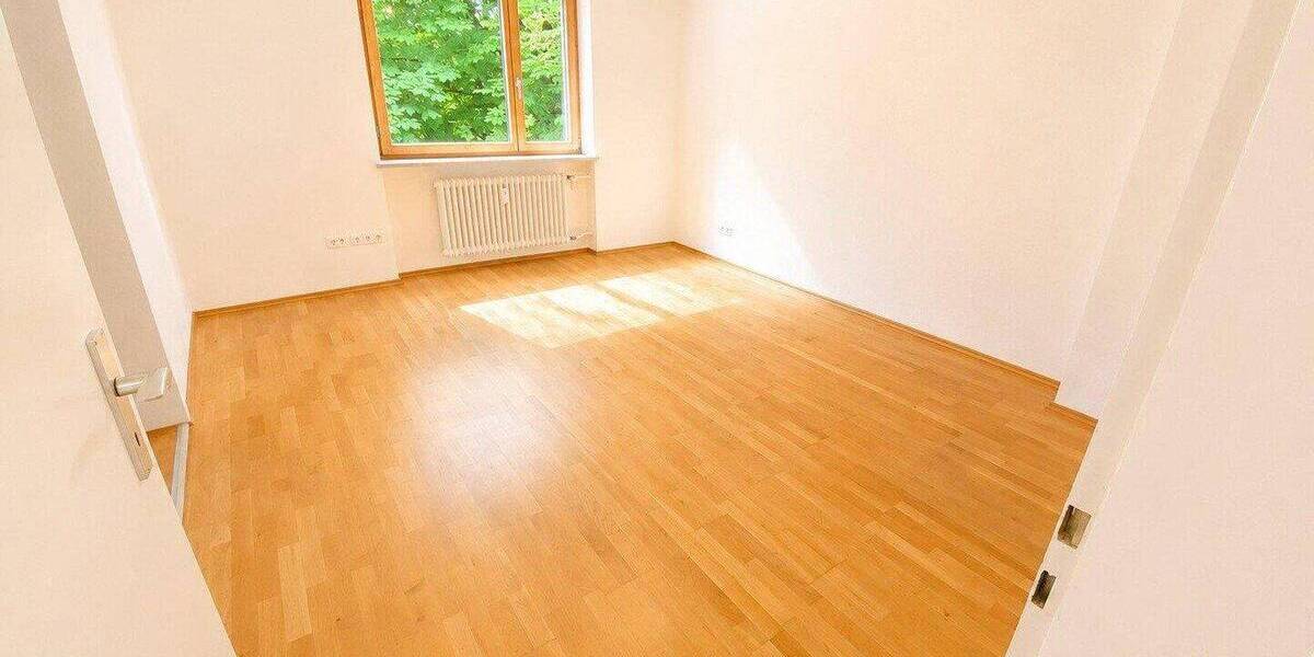 Etagenwohnung Augsburg Innenstadt - 2 Zimmer, 51 m&sup2;, 714&euro; | Angebot:26851356