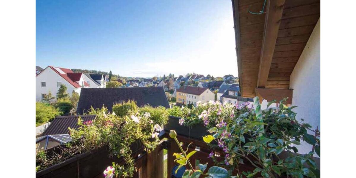 Dachgeschoßwohnung Diedorf - 4 Zimmer, 92 m&sup2;, 335.000&euro; | Angebot:24099664