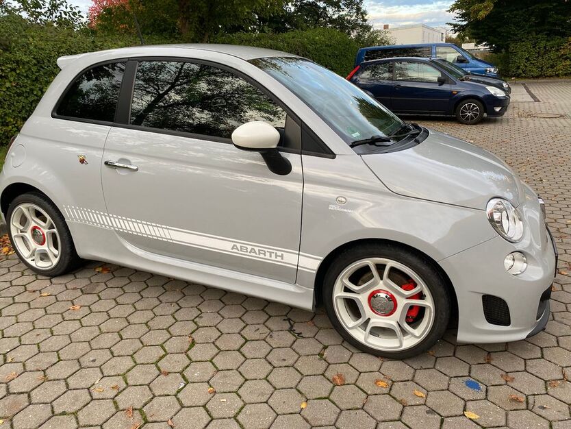 Abarth 500 82.557 km 11.200 € Neusäß 86356