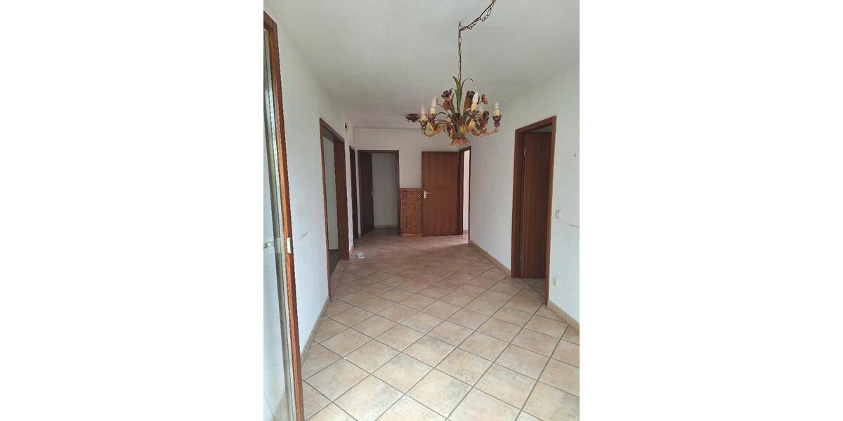 Mehrfamilienhaus, Wohnhaus Augsburg Bergheim - 6 Zimmer, 200 m&sup2;, 650.000&euro; | Angebot:26815381