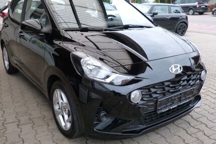 Hyundai i10 42.687 km 10.990 &euro; Stadtbergen 86391