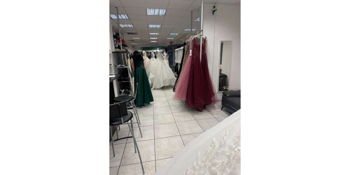 Einzelhandel in Augsburg 3.100 € 150 m² zimmer