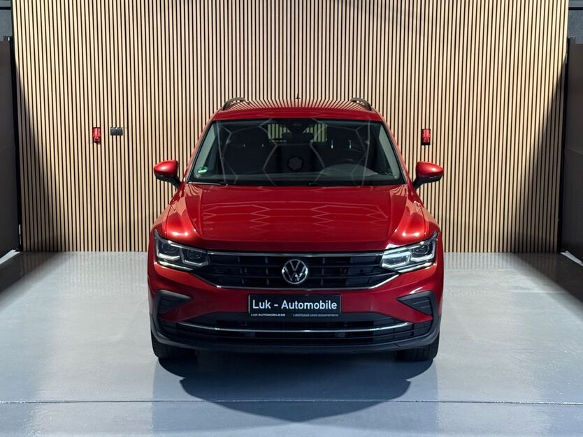 VW Tiguan 209.000 km 23.400 € Königsbrunn 86343